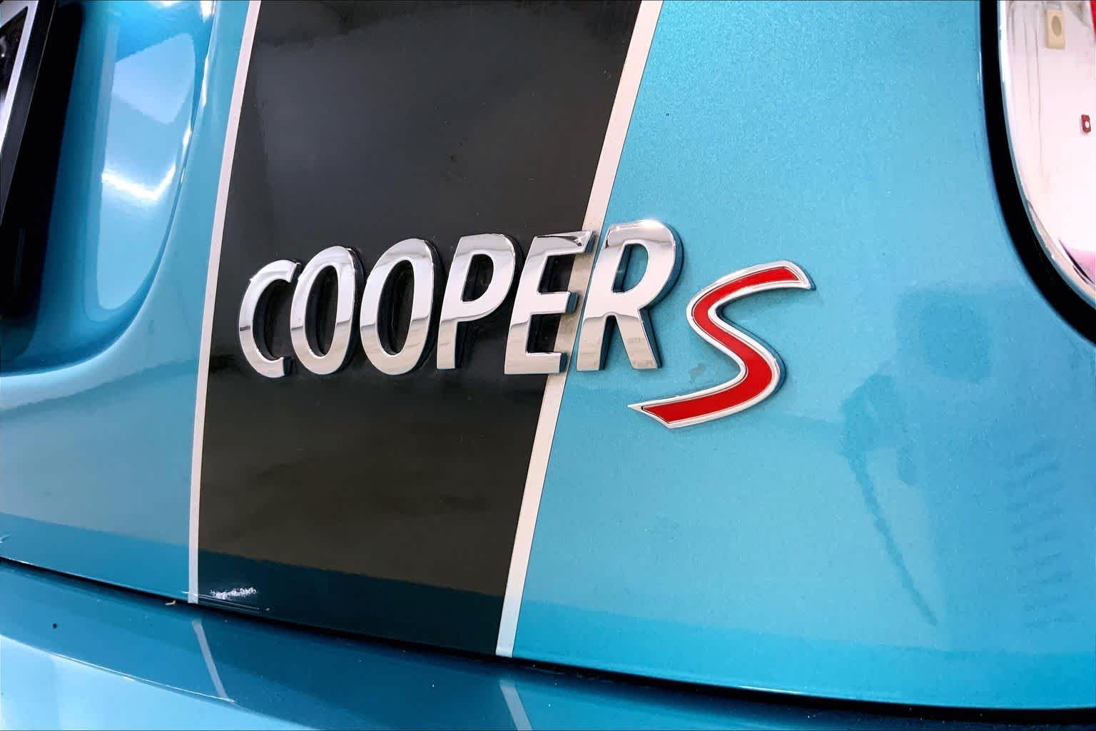 Used 2017 Caribbean Aqua Metallic MINI Cooper S image 29