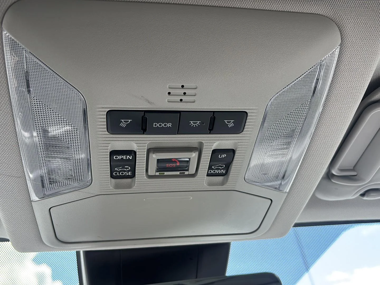 Used 2023 Wind Chill Pearl Toyota Limited image 37