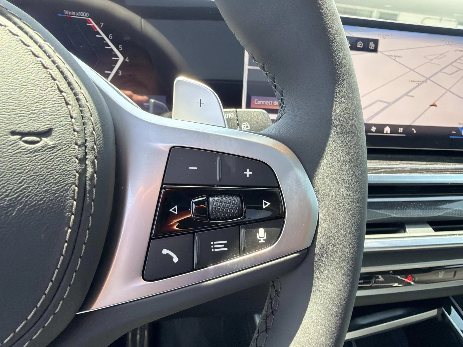 New 2026 Black Sapphire Metallic BMW sDrive40i image 19