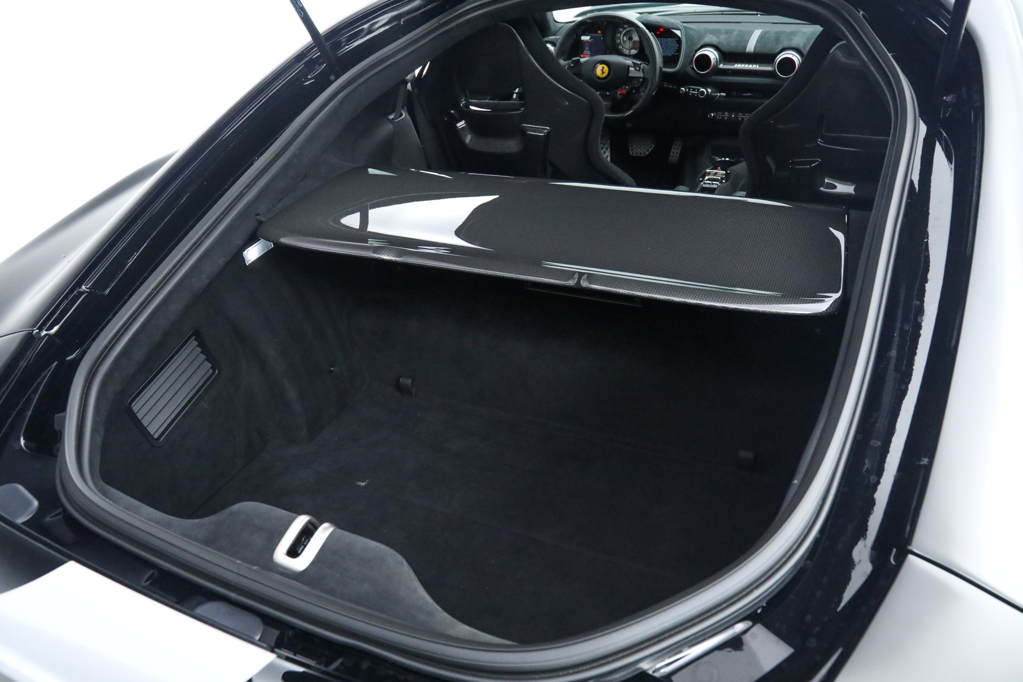 Used 2022 Nero Ferrari  image 40