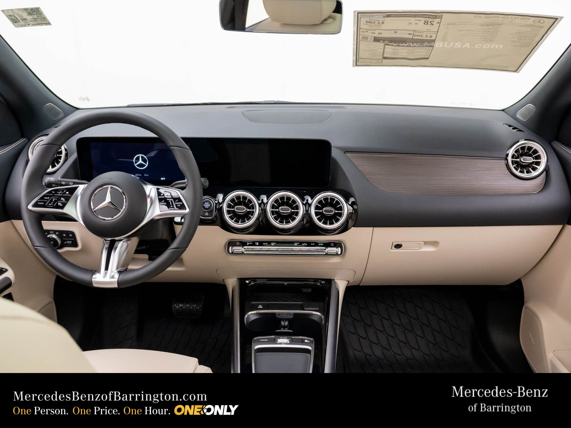 New 2026 Polar White Mercedes-Benz GLA 250 image 11