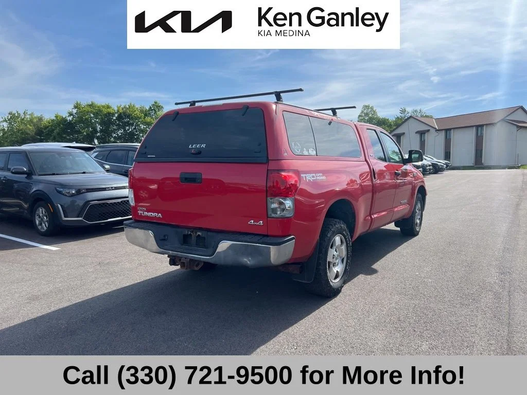 Used 2007 Red Toyota SR5 image 5