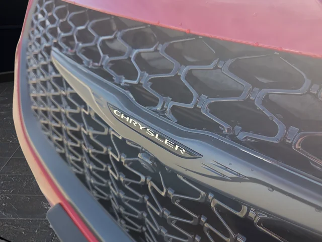 New 2026 Red Hot Pearl-Coat Exterior Paint Chrysler Select image 36