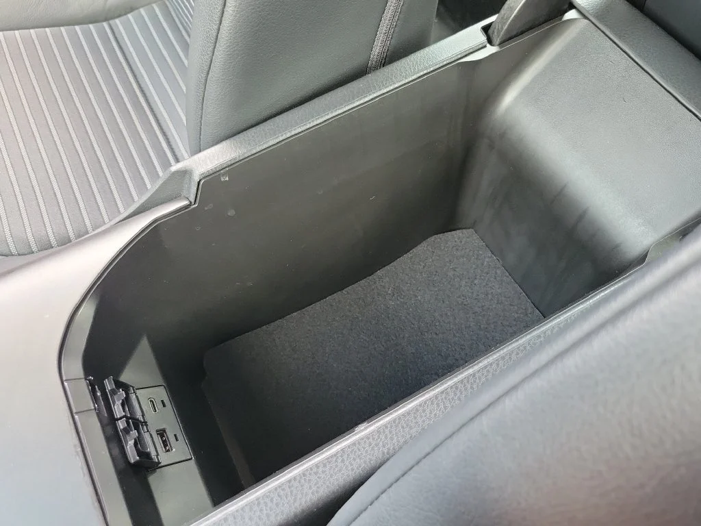 Used 2024 Ice Toyota SE image 14
