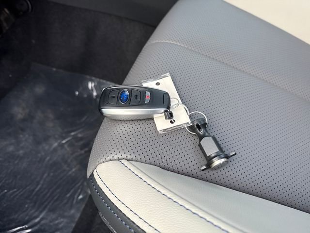 2025 Subaru Forester Limited - Photo 33