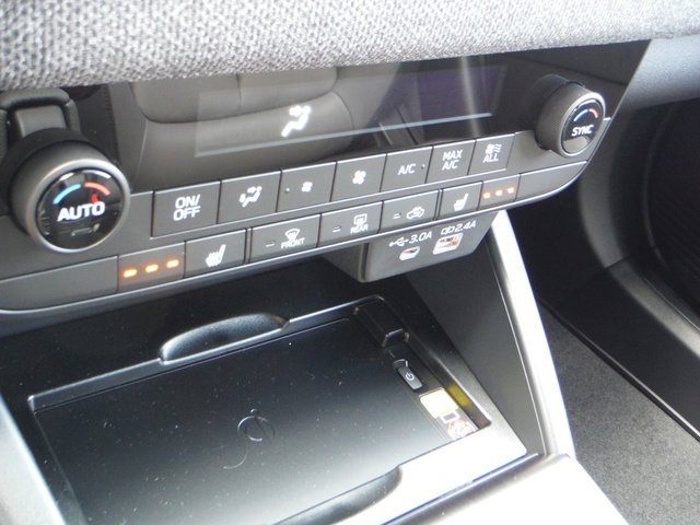 New 2026 CRYSTAL WHITE PEARL Subaru Premium image 19