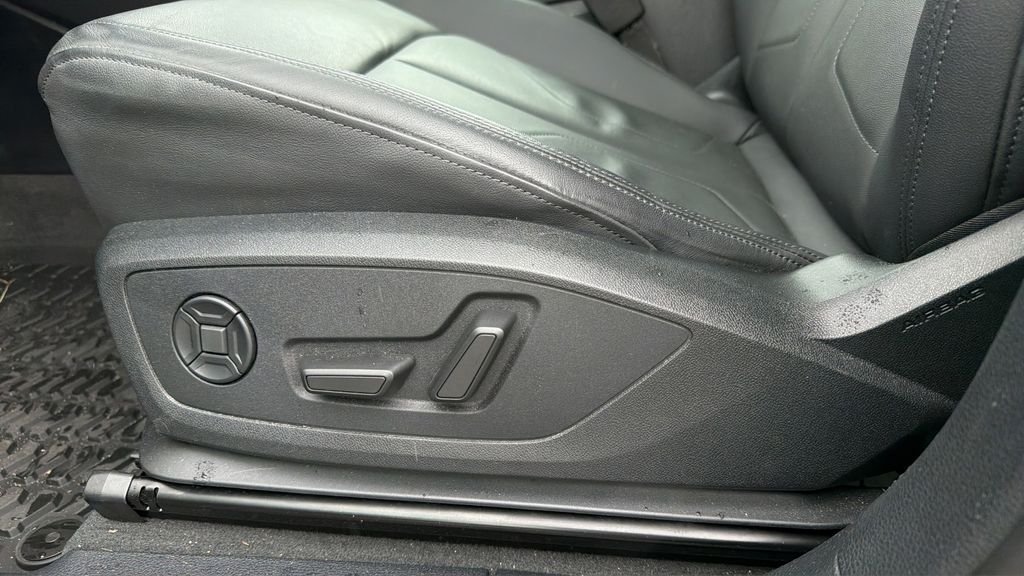 Used 2024 Gray Audi Premium Plus image 17