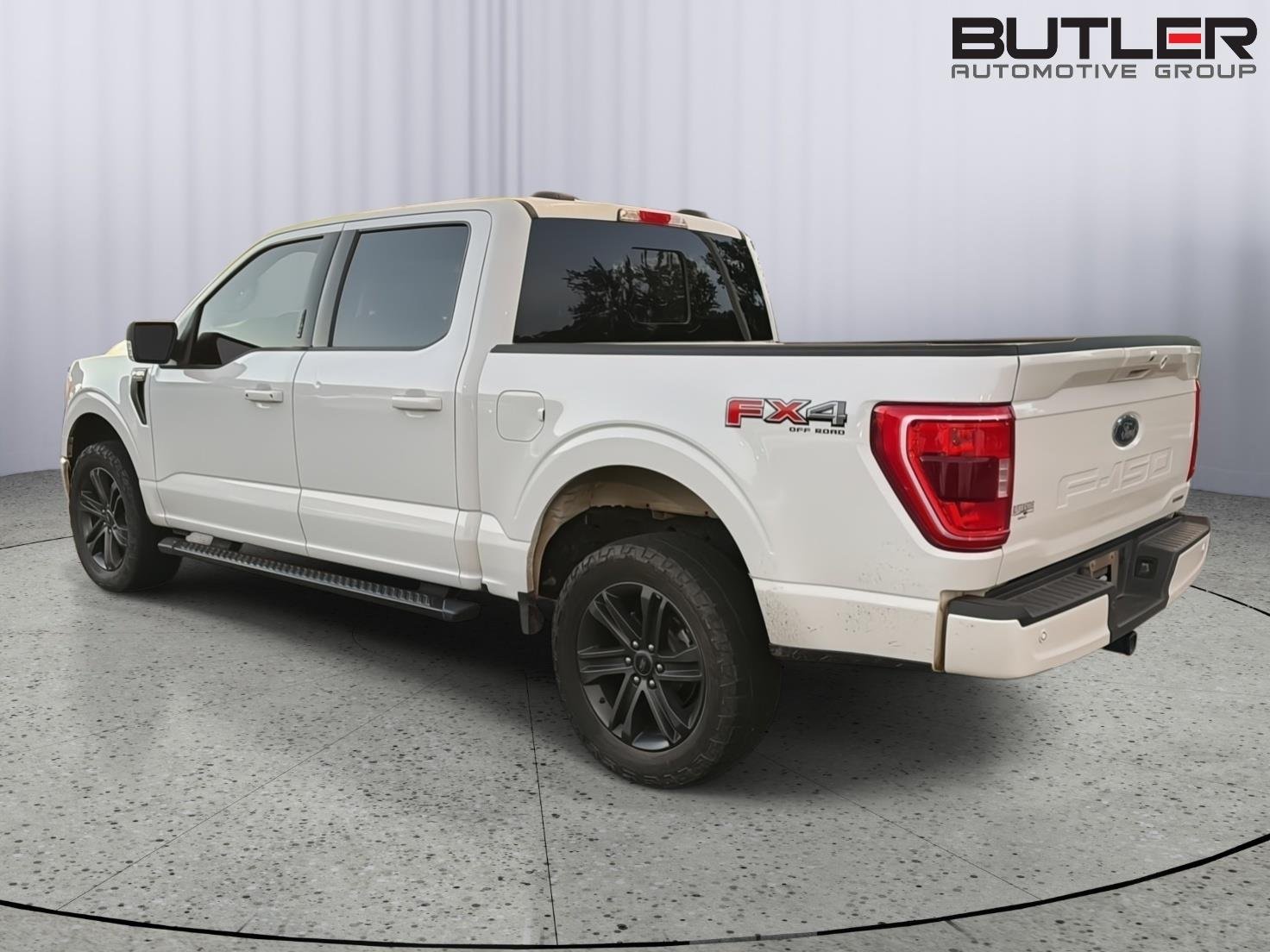 Used 2022 Oxford White Ford XLT image 10