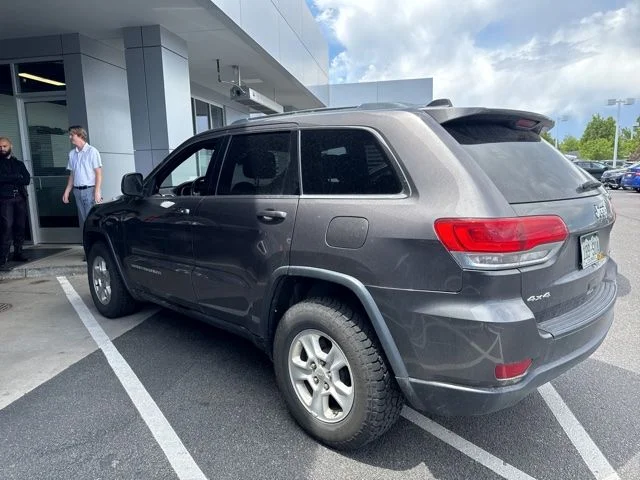 Used 2014 Gray Jeep Laredo image 4