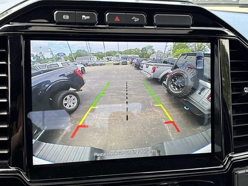 Used 2022 White Ford Lariat image 40
