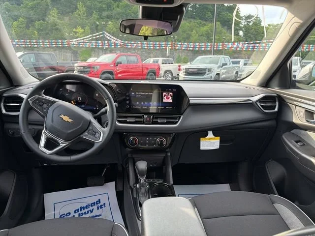 New 2026 Sterling Gray Metallic Chevrolet LT image 22