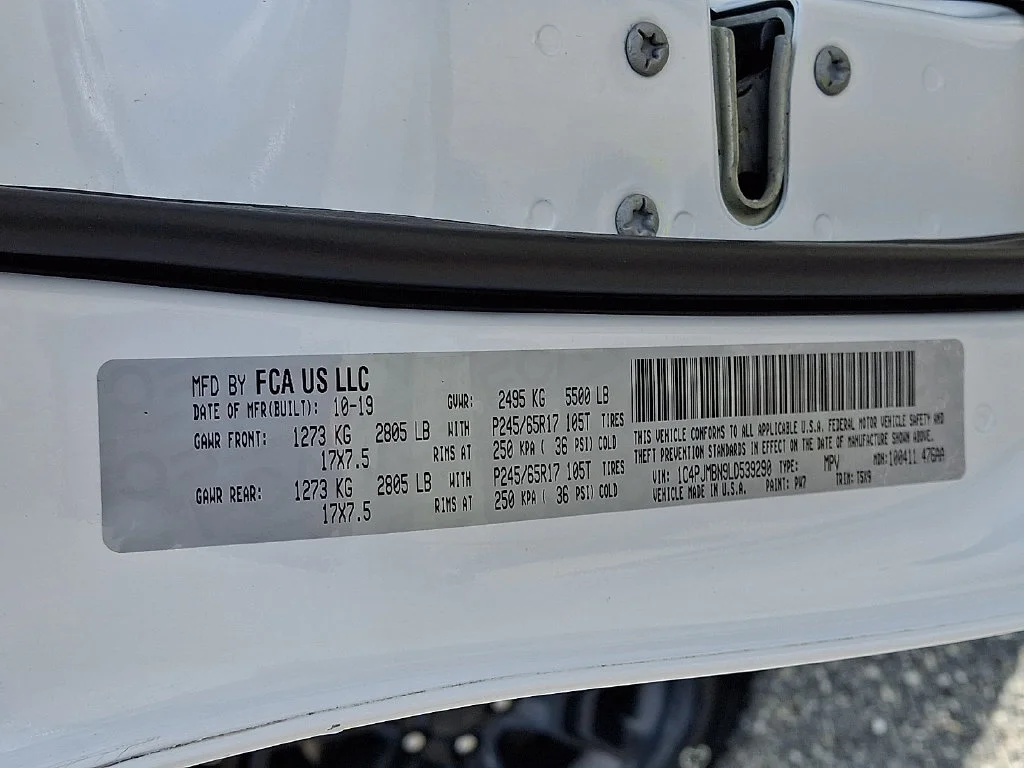 Used 2020 Bright White Clearcoat Jeep Trailhawk image 28