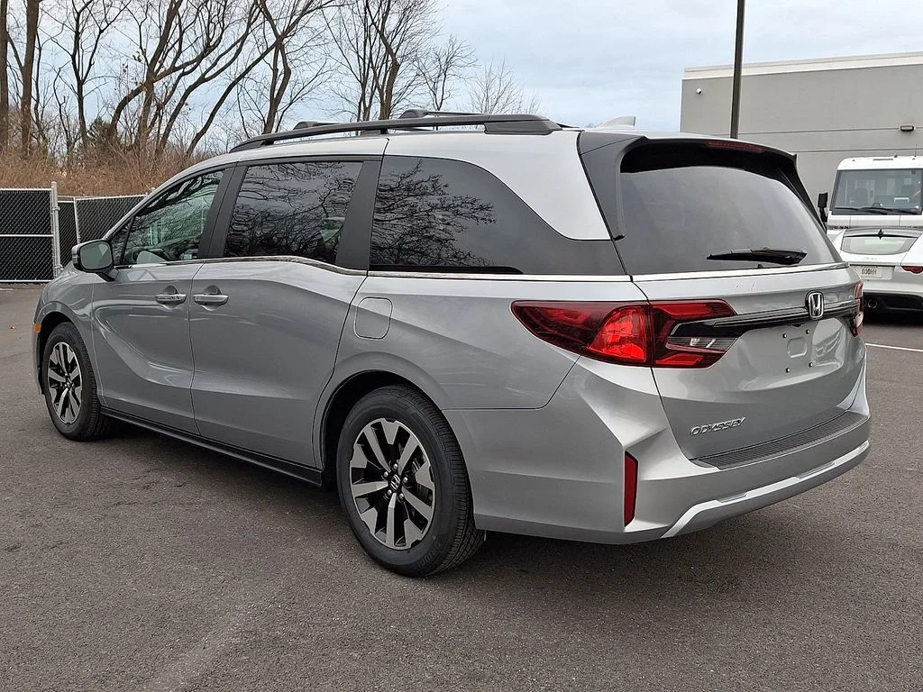 New 2026 Silver Honda EX-L image 3