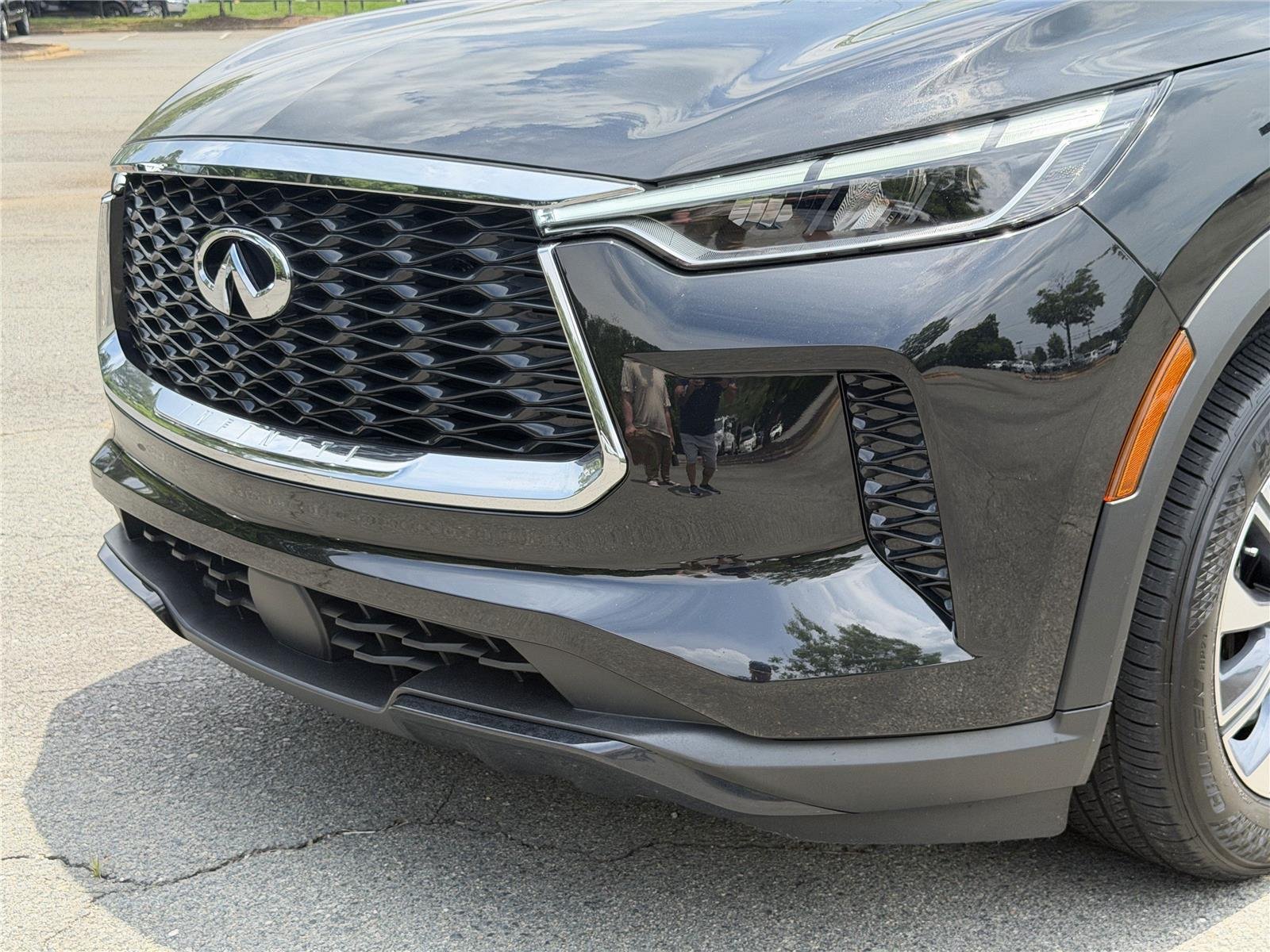Used 2025 Mineral Black INFINITI PURE image 33