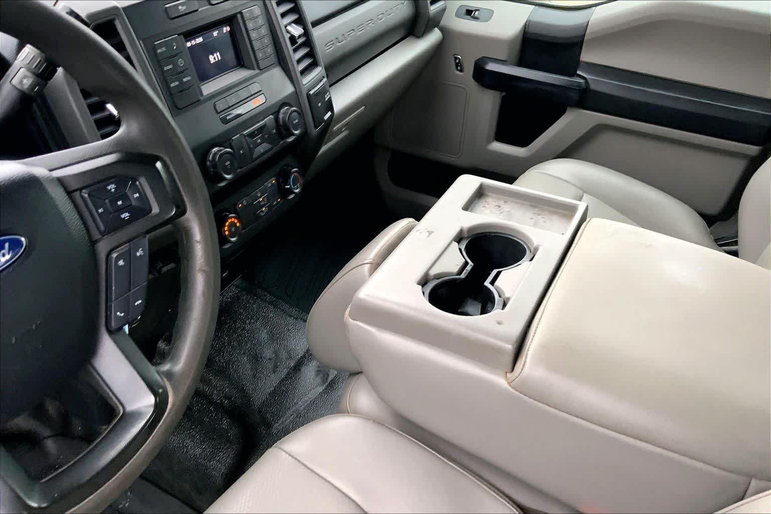 Used 2021 Oxford White Ford XL image 16