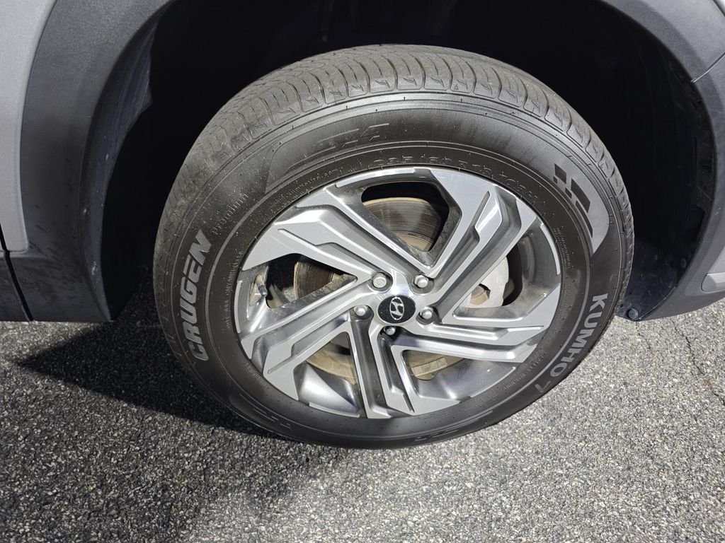 Used 2023 Silver Hyundai SEL image 13