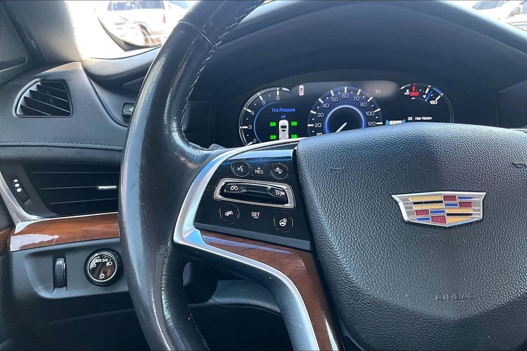 Used 2019 Silver Cadillac Luxury image 20