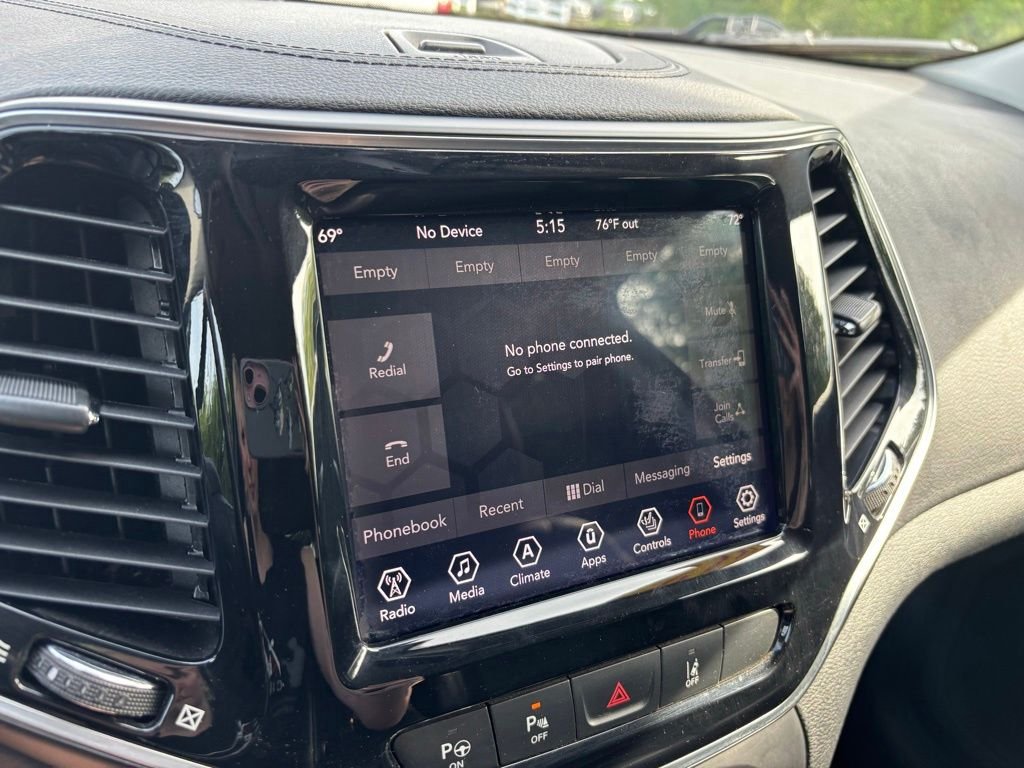 Used 2019 Gray Jeep Limited image 33