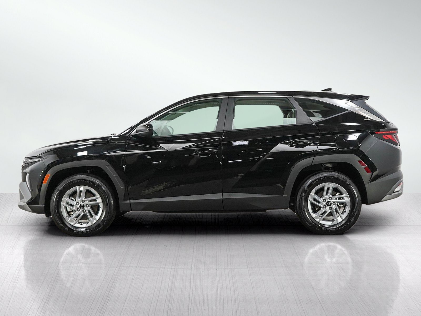 Certified 2026 Hyundai Tucson SE with VIN 5NMJACDE2TH648324 for sale in Minneapolis, Minnesota