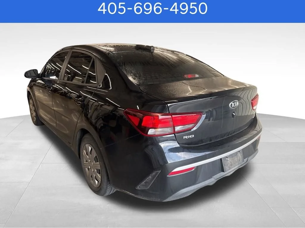 Pre-Owned 2021 Kia Rio S