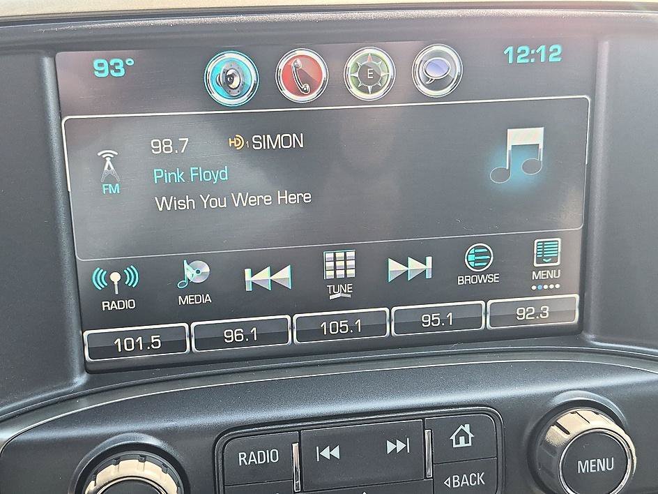 Used 2018 Graphite Metallic Chevrolet LT image 19