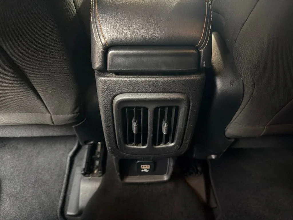 Used 2018 Olive Green Pearlcoat Jeep Sport image 15