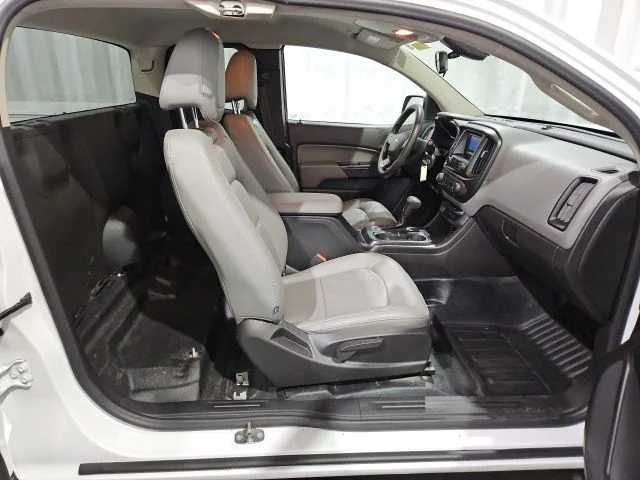 Used 2016 Summit White Chevrolet Work Truck image 15