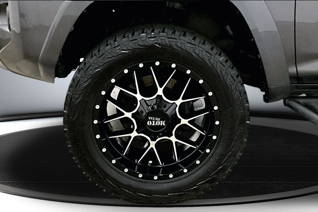 Used 2018 Gray Toyota TRD Off-Road image 32