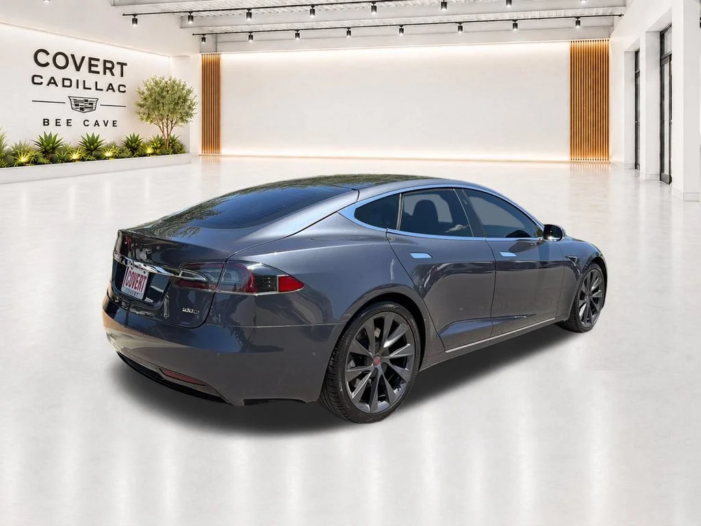 Used 2018  Tesla 75D image 12