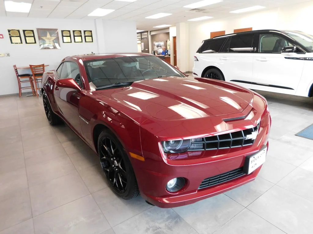 Used 2010 Red Jewel Tintcoat Chevrolet SS image 3
