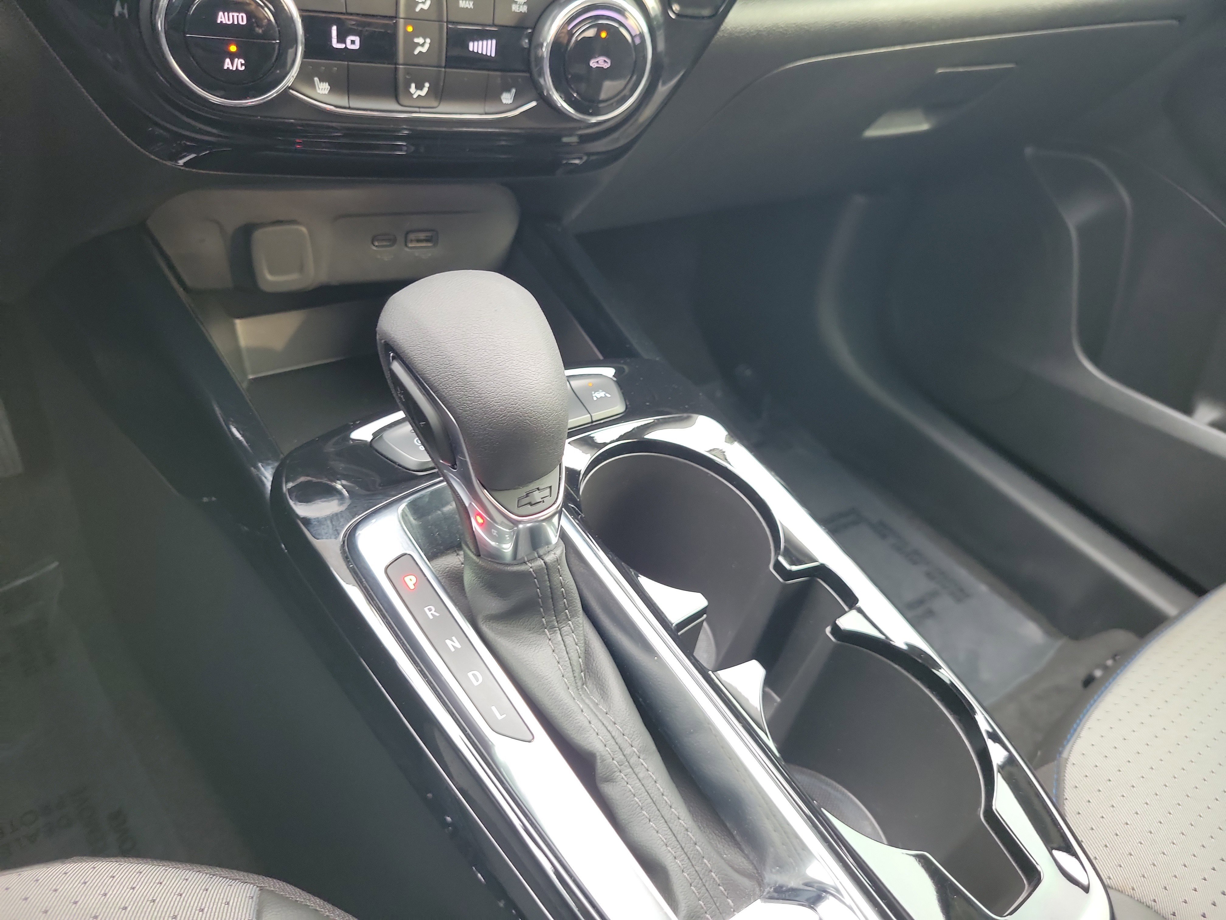 Used 2025 Sterling Gray Metallic Chevrolet LT image 20