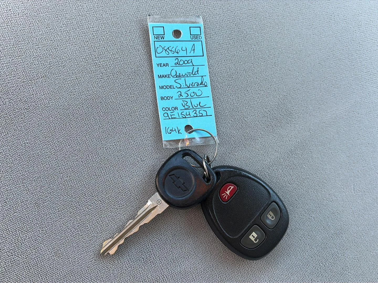 Used 2009 Blue Granite Metallic Chevrolet LT image 30