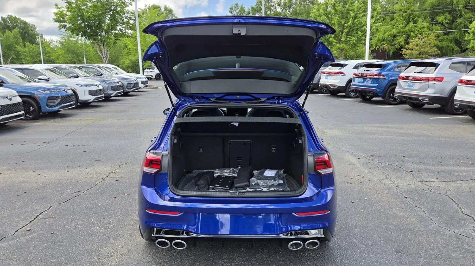 New 2026 Lapiz Blue Metallic Volkswagen  image 69