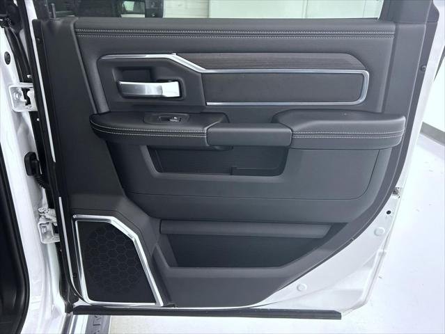 New 2026 Bright White Clear-Coat Exterior Paint RAM LARAMIE image 17