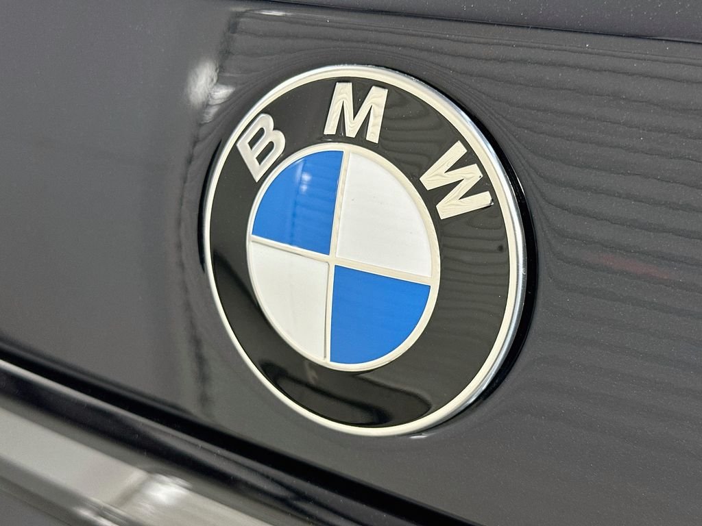 New 2027 Carbon Black Metallic BMW M60i image 22