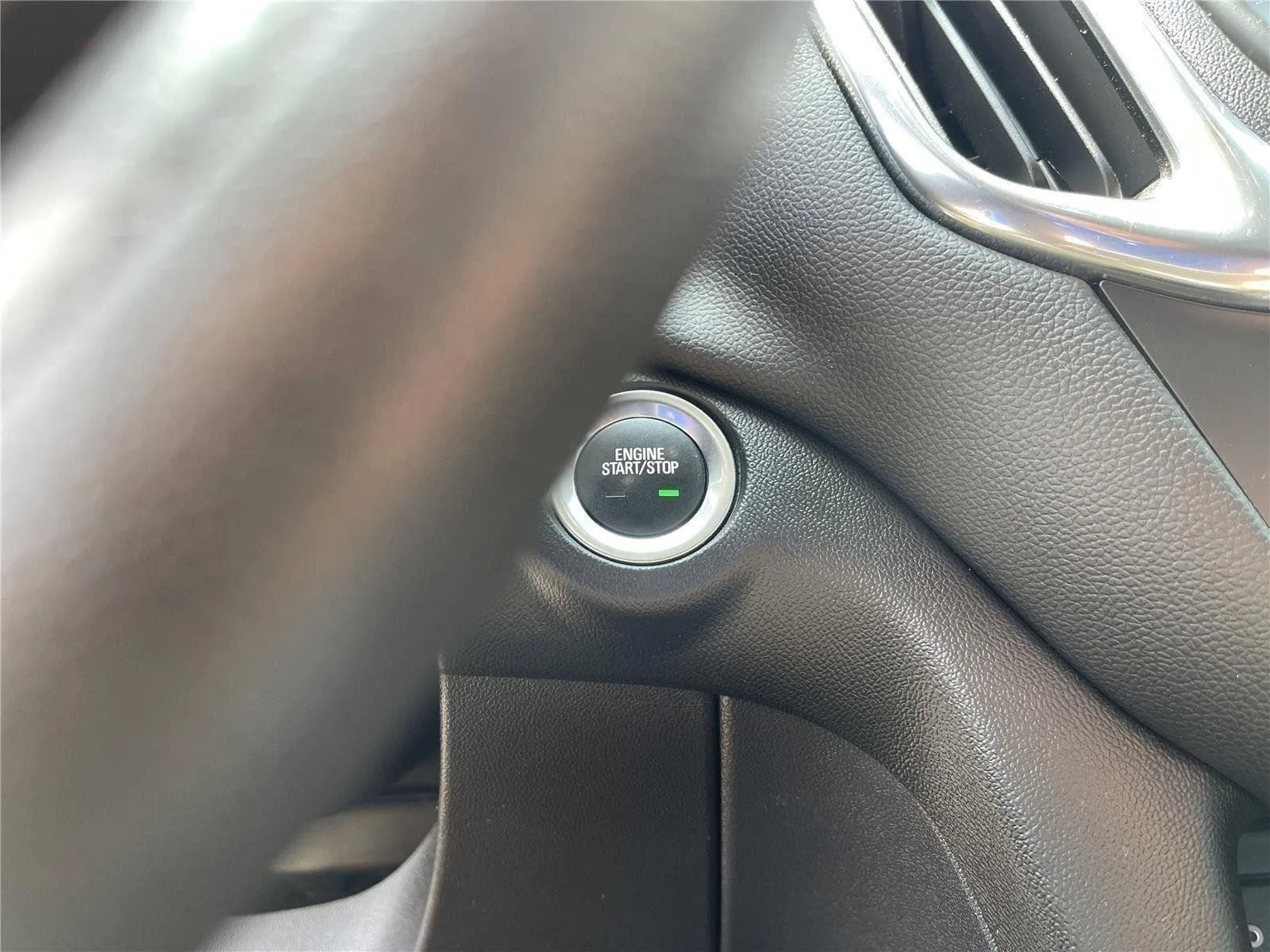 Used 2023 Summit White Chevrolet LT image 18
