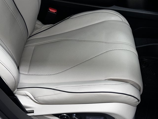 Used 2025 Platinum White Pearl Acura SH-AWD ADVANCE image 24