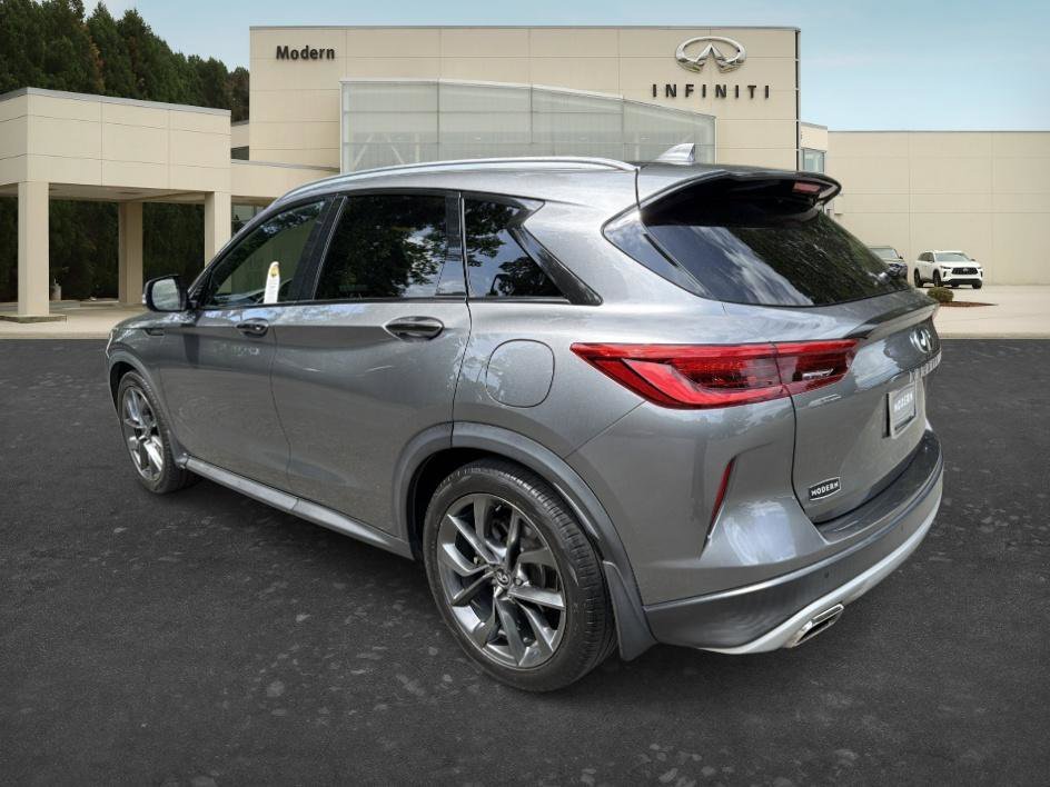 Used 2019 Graphite Shadow INFINITI ESSENTIAL image 7