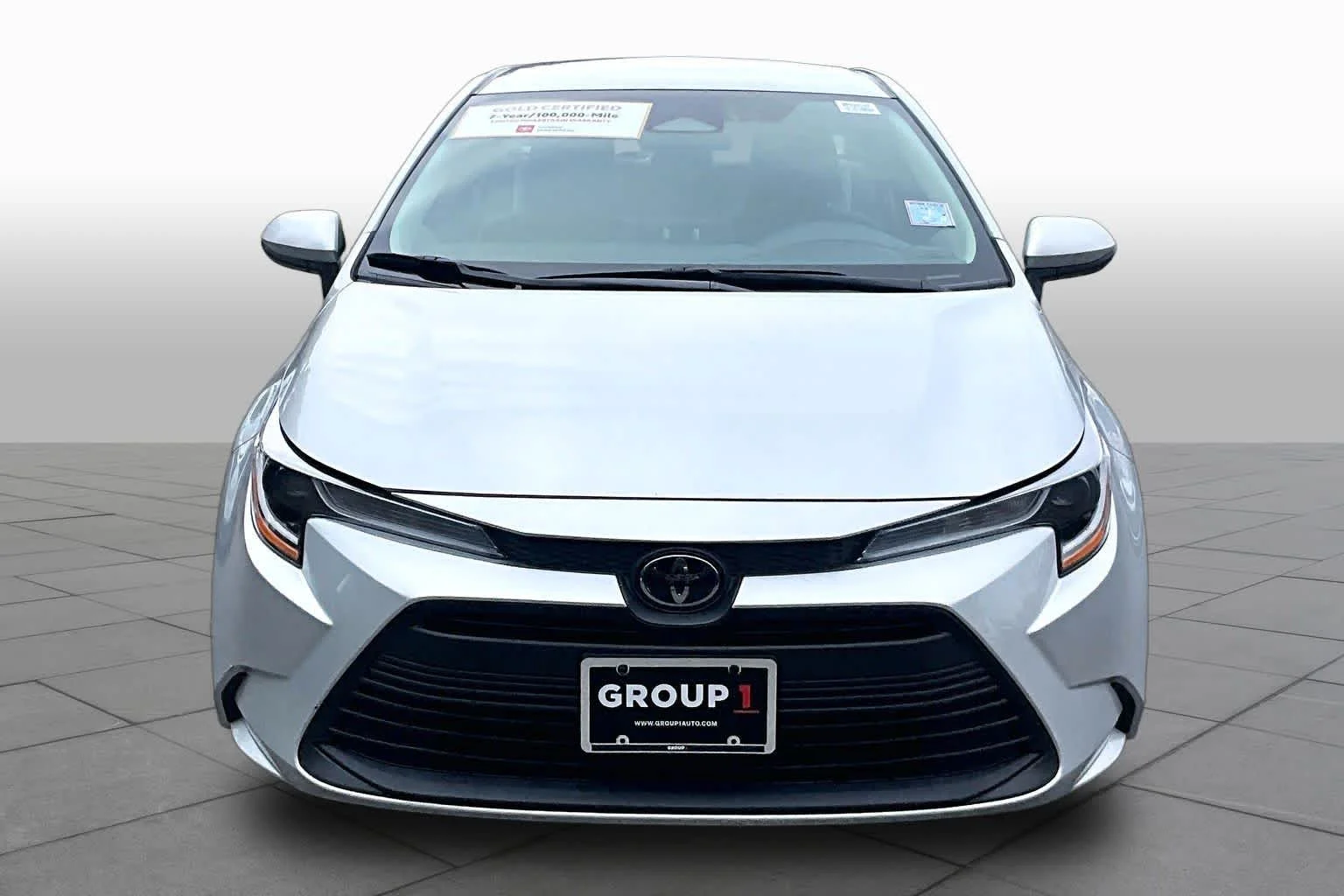 Certified Used 2024 Classic Silver Metallic Toyota LE image 4