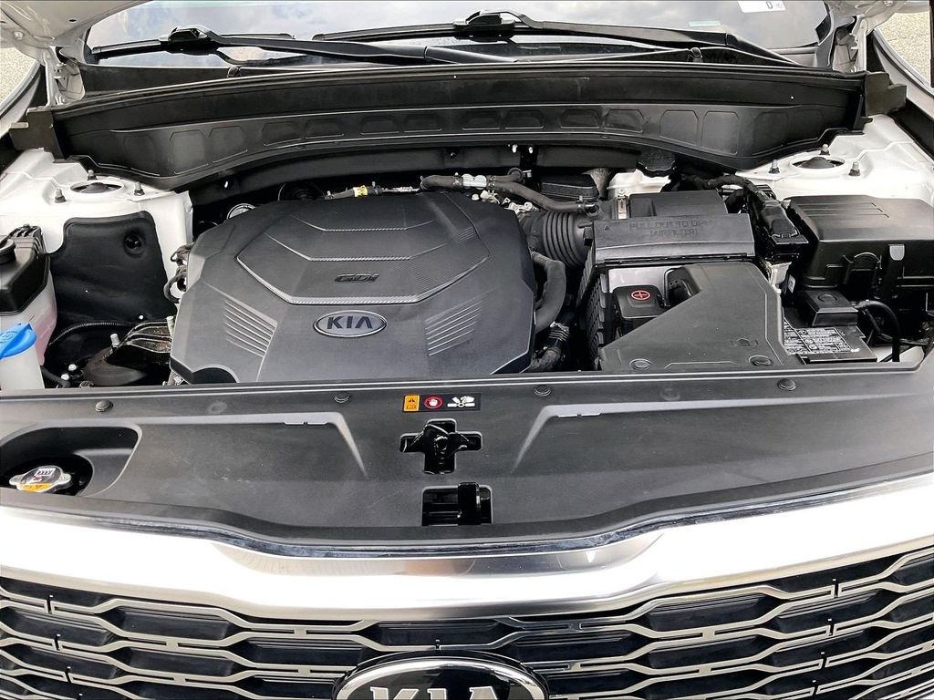 Used 2021 White Kia EX image 31