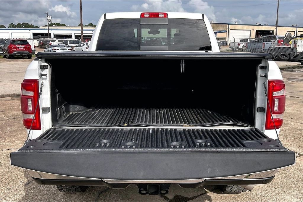Used 2022 White Ram Laramie image 34