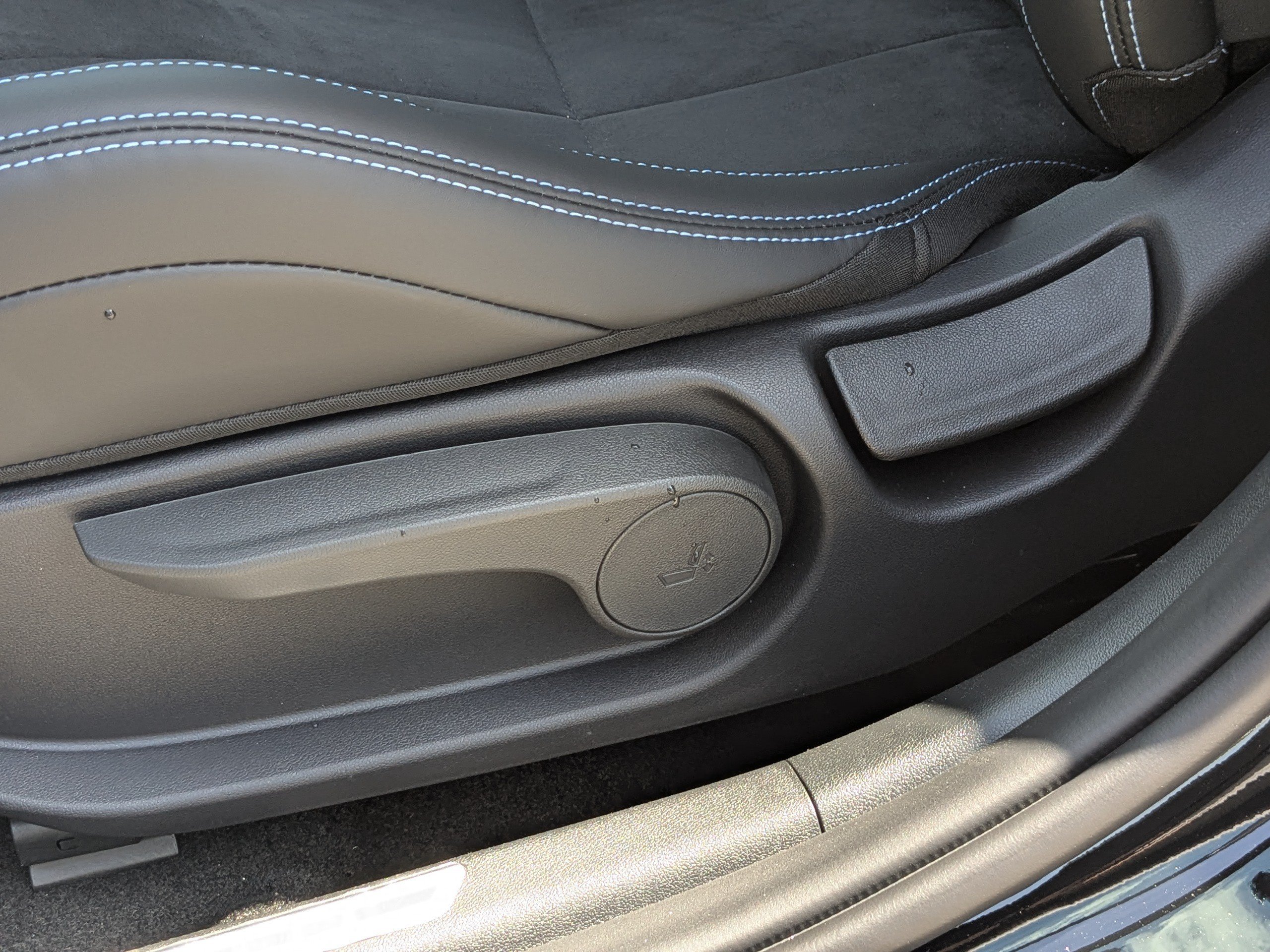 New 2026 Abyss Black Hyundai Sedan image 38