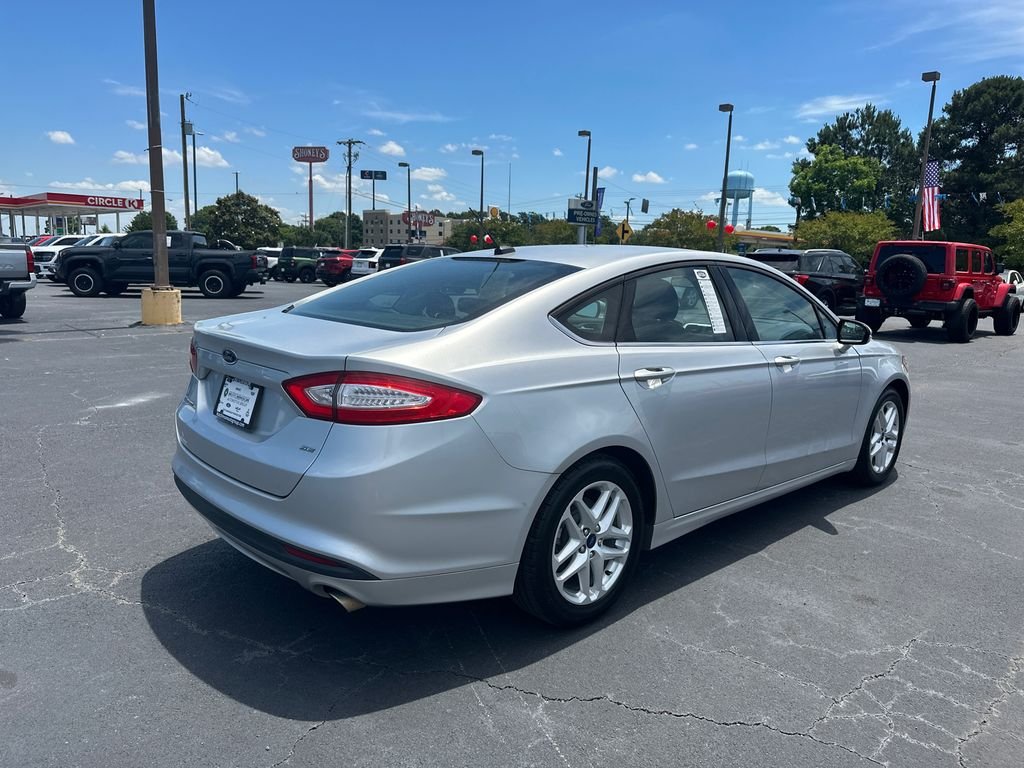 Used 2015 Ingot Silver Ford SE image 7