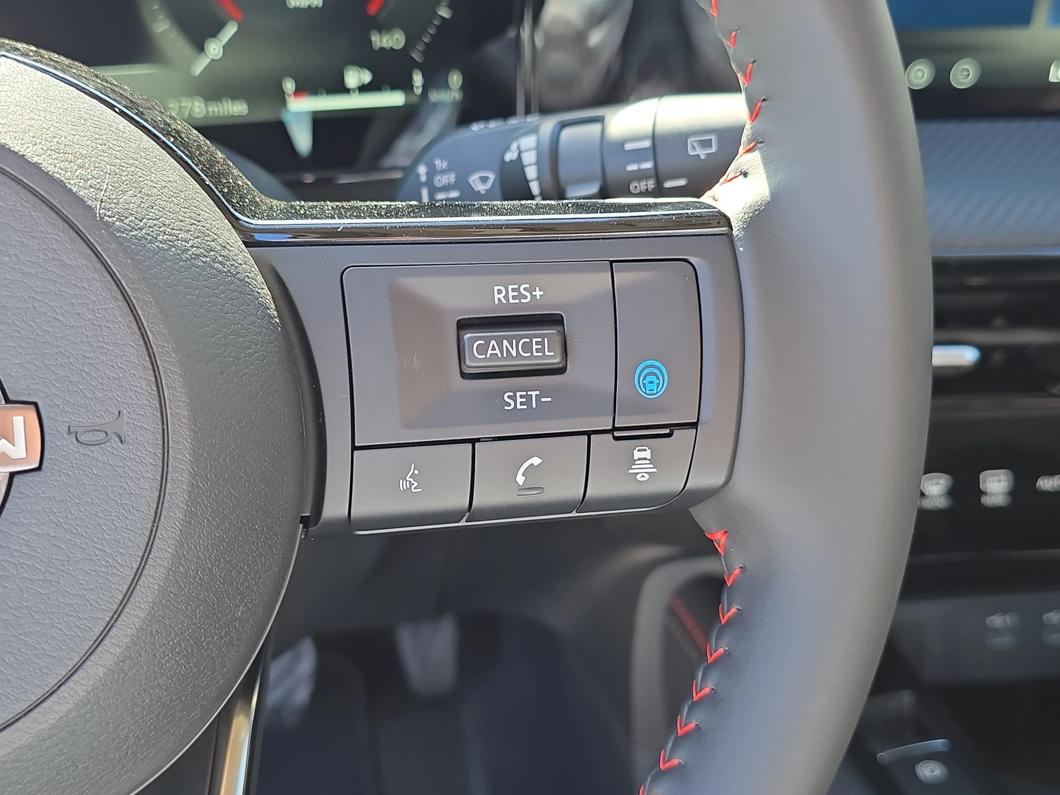 New 2026 Aspen White TriCoat Nissan SR image 32