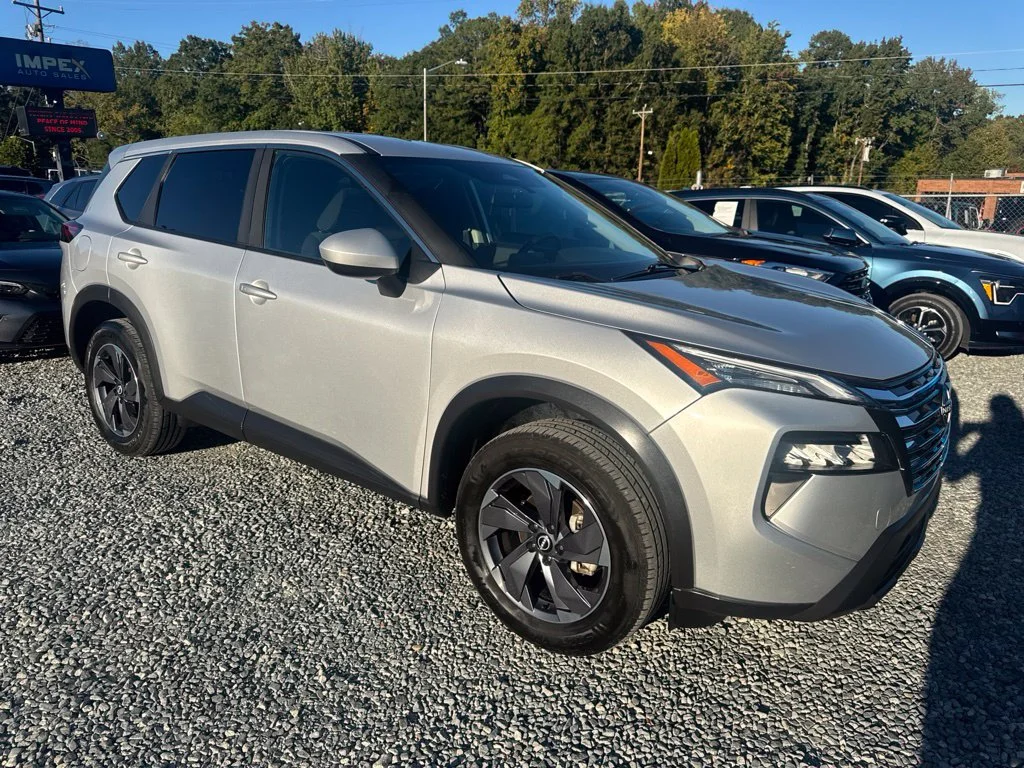 Used 2024 Silver Nissan SV image 2