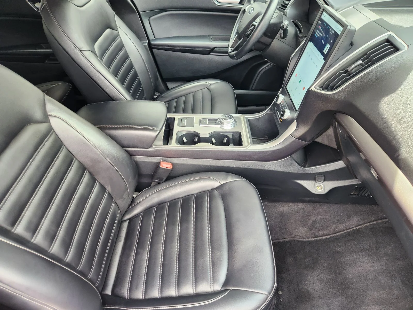 Used 2024 Gray Ford SEL image 14