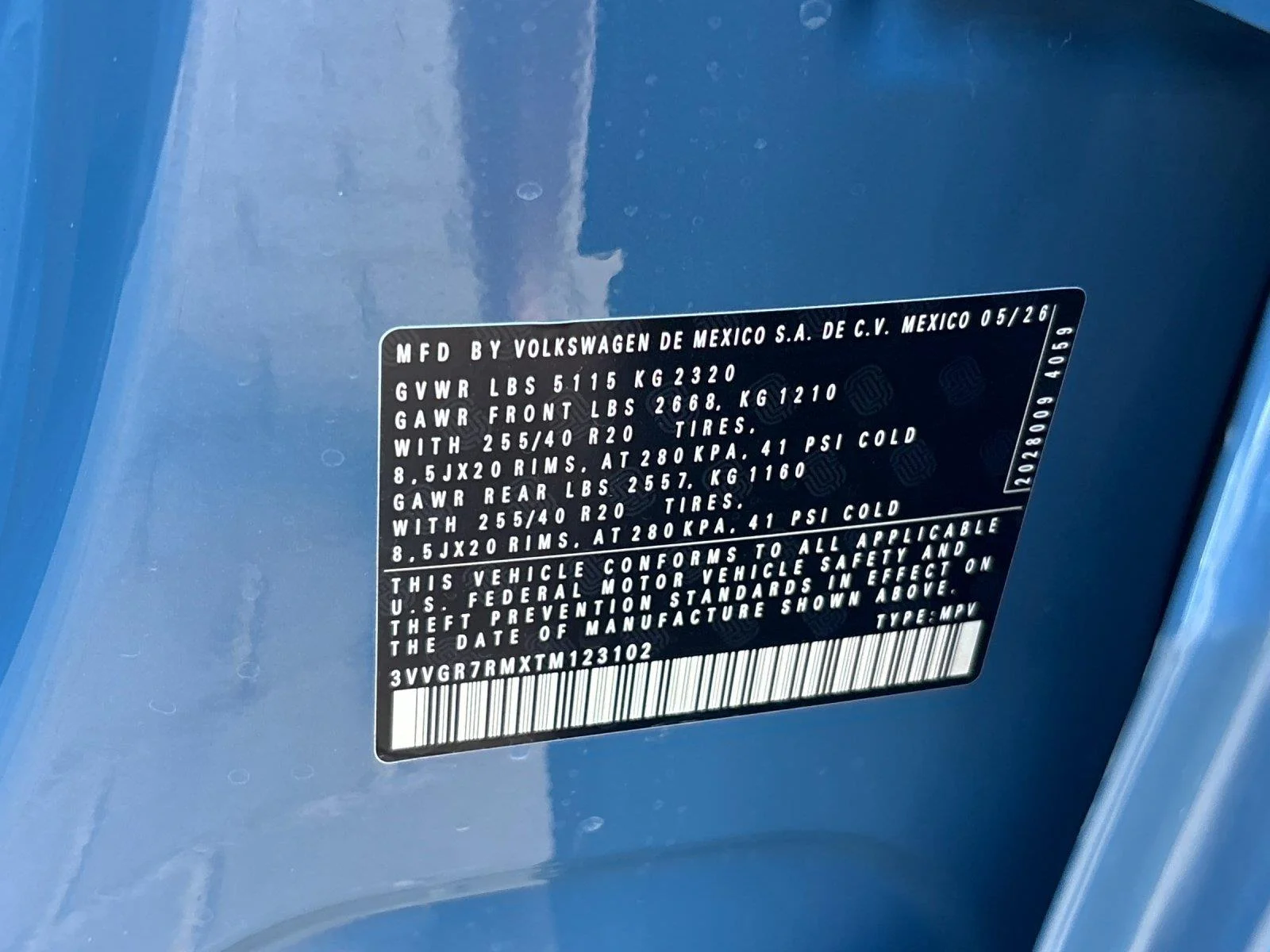 New 2026 monterey blue with deep black roof Volkswagen SE R-Line Black image 12