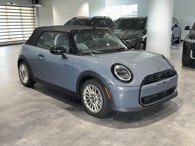 2026 MINI Convertible Iconic