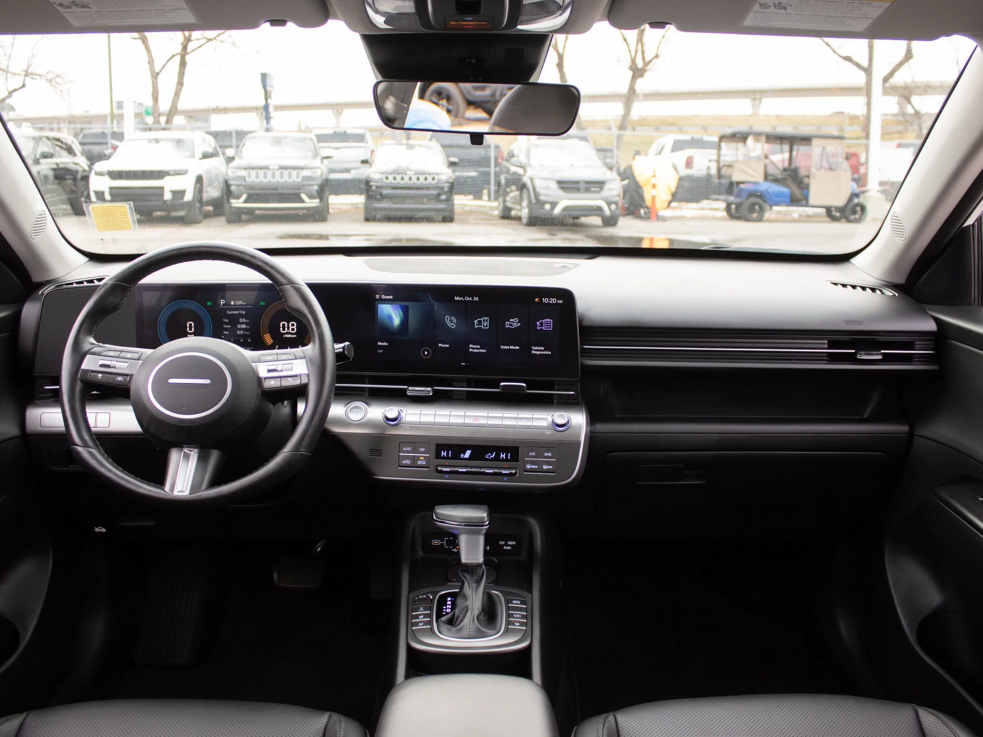 Used 2025 White Hyundai Preferred* AWD, Heated Seats & Wheel, Sunroof, Remote Start image 3