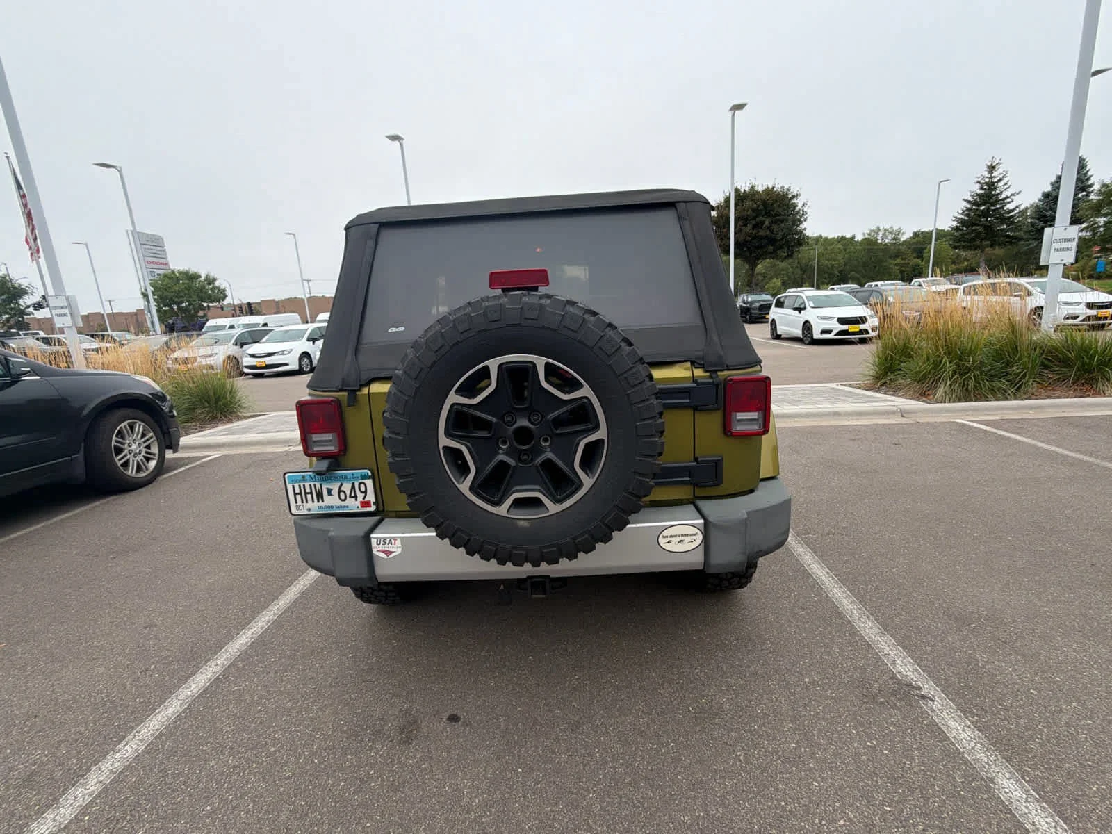 Used 2008 Rescue Green Metallic Jeep Sahara image 4